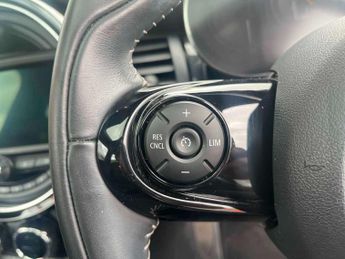 MINI HATCHBACK Cooper Se 32.6Kwh Level 3 Hatchback 3Dr Electric Auto (184 Ps)