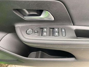 VAUXHALL MOKKA 50Kwh Ultimate Suv 5Dr Electric Auto (136 Ps)