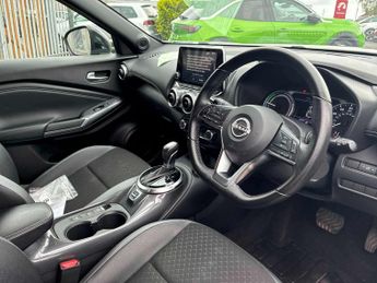 NISSAN JUKE 1.6 Hybrid N-Connecta 5Dr Auto