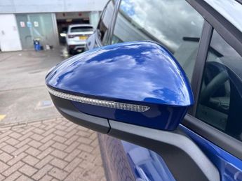 VOLKSWAGEN ID.4 Pro 77Kwh Match Suv 5Dr Electric Auto (286 Ps)