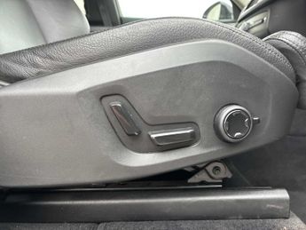 VOLVO XC90 2.0 B5D [235] Plus Dark 5Dr Awd Geartronic