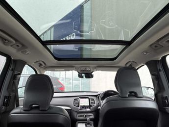 VOLVO XC90 2.0 B5D [235] Plus Dark 5Dr Awd Geartronic