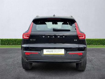 VOLVO XC40 2.0 B3P Plus Dark 5Dr Auto