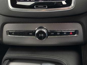 VOLVO XC90 2.0 B5D [235] Plus Dark 5Dr Awd Geartronic