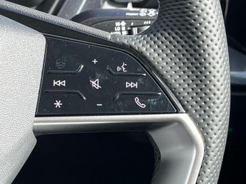 AUDI Q4 210Kw 45 82Kwh S Line 5Dr Auto [Leather/Tech Pack]
