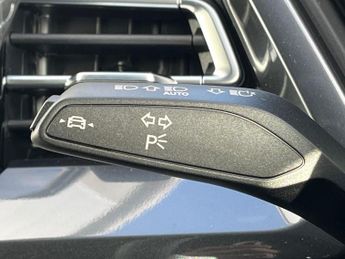 AUDI Q4 210Kw 45 82Kwh S Line 5Dr Auto [Leather/Tech Pack]