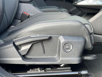 AUDI Q4 210Kw 45 82Kwh S Line 5Dr Auto [Leather/Tech Pack]