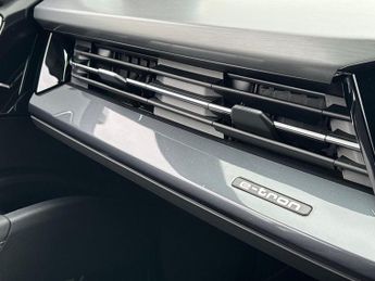 AUDI Q4 210Kw 45 82Kwh S Line 5Dr Auto [Leather/Tech Pack]