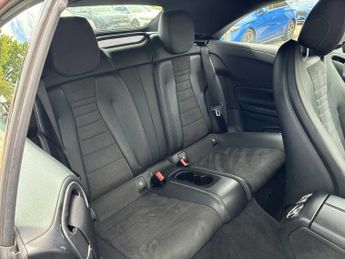 MERCEDES-BENZ E CLASS E220D Amg Line Premium 2Dr 9G-Tronic