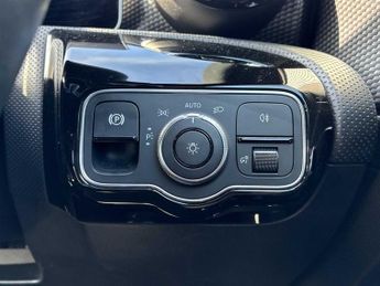 MERCEDES-BENZ A CLASS A180D Sport Executive 5Dr Auto