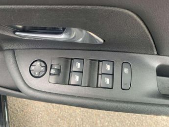 VAUXHALL MOKKA 100Kw Ultimate 50Kwh 5Dr Auto