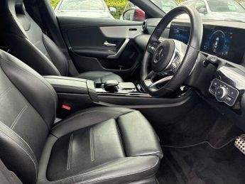MERCEDES-BENZ CLA Cla 200 Amg Line 4Dr Tip Auto