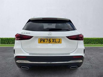 MERCEDES-BENZ GLA Gla 200 Amg Line Executive 5Dr Auto