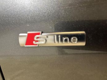 AUDI A4 2.0 Tdi 35 Black Edition Saloon 4Dr Diesel S Tronic Euro 6 (S/S)