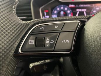 AUDI A1 1.0 Tfsi 30 S Line Sportback 5Dr Petrol S Tronic Euro 6 (S/S) (1