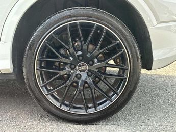 AUDI Q2 1.5 Tfsi Cod 35 Black Edition Suv 5Dr Petrol S Tronic Euro 6 (S/