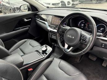 KIA E-NIRO 150Kw 3 64Kwh 5Dr Auto
