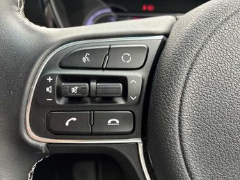 KIA E-NIRO 150Kw 3 64Kwh 5Dr Auto