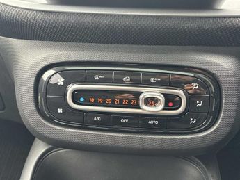 SMART FORFOUR 60Kw Eq Premium 17Kwh 5Dr Auto [22Kwch]