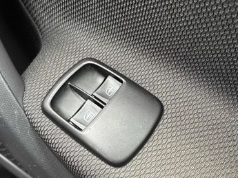SMART FORFOUR 60Kw Eq Premium 17Kwh 5Dr Auto [22Kwch]