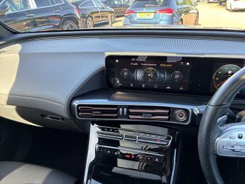 MERCEDES-BENZ EQC Eqc 400 300Kw Amg Line Premium 80Kwh 5Dr Auto
