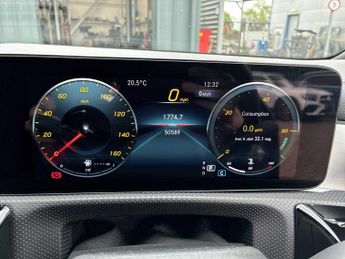 MERCEDES-BENZ CLA Cla 180 Amg Line Executive 4Dr Tip Auto