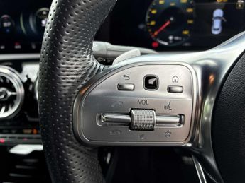 MERCEDES-BENZ CLA Cla 180 Amg Line Executive 4Dr Tip Auto