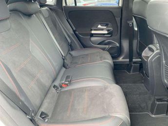MERCEDES-BENZ GLA Gla 250E Amg Line Executive 5Dr Auto