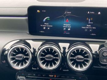 MERCEDES-BENZ CLA Cla 200 Amg Line Executive 5Dr Tip Auto
