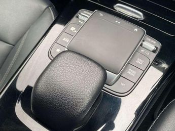 MERCEDES-BENZ CLA Cla 200 Amg Line Executive 5Dr Tip Auto