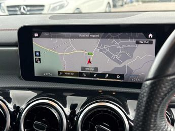 MERCEDES-BENZ CLA Cla 220 Amg Line 4Dr Tip Auto