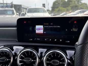 MERCEDES-BENZ A CLASS A200 Amg Line Premium 5Dr Auto