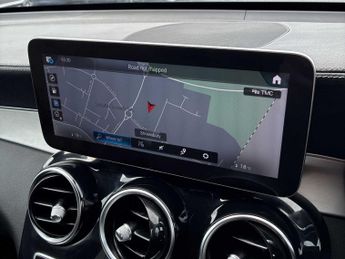 MERCEDES-BENZ GLC Glc 220D 4Matic Amg Line 5Dr 9G-Tronic