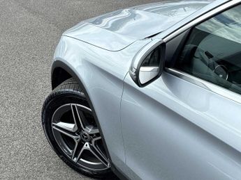 MERCEDES-BENZ GLC Glc 220D 4Matic Amg Line 5Dr 9G-Tronic