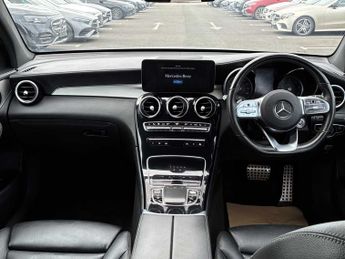 MERCEDES-BENZ GLC Glc 220D 4Matic Amg Line 5Dr 9G-Tronic
