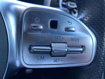 MERCEDES-BENZ A CLASS A200 Amg Line Executive Edition 4Dr Auto