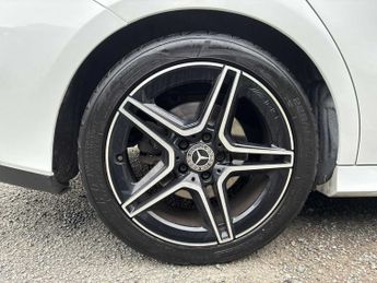 MERCEDES-BENZ CLA Cla 200 Amg Line Executive 4Dr Tip Auto