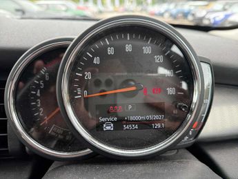 MINI HATCHBACK 1.5 Cooper Exclusive Ii 5Dr Auto