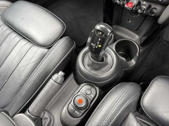 MINI HATCHBACK 1.5 Cooper Exclusive Ii 5Dr Auto