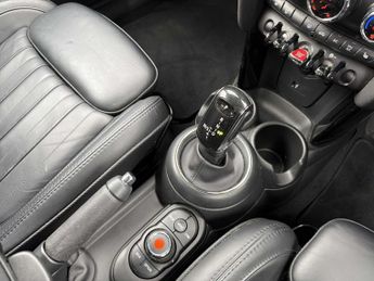 MINI HATCHBACK 1.5 Cooper Exclusive Ii 5Dr Auto