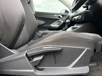 AUDI Q3 35 Tdi Sport 5Dr S Tronic