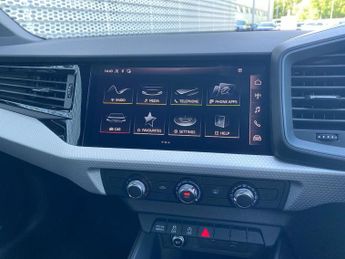 AUDI A1 1.5 Tfsi 35 S Line Sportback 5Dr Petrol S Tronic Euro 6 (S/S) (1