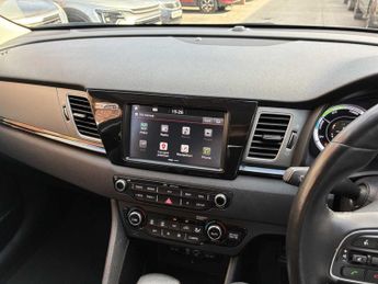 KIA NIRO 1.6 Gdi Phev 3 5Dr Dct