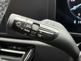 KIA NIRO 150Kw 2 65Kwh 5Dr Auto