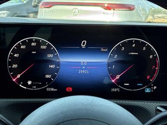 MERCEDES-BENZ CLA Cla 200 Amg Line Executive 5Dr Tip Auto