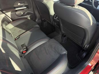 MERCEDES-BENZ GLA Gla 220D 4Matic Amg Line Premium 5Dr Auto