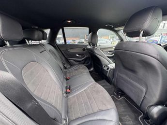 MERCEDES-BENZ GLC Glc 220D 4Matic Amg Line 5Dr 9G-Tronic