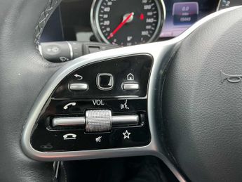 MERCEDES-BENZ E CLASS E 200 Se Premium 5Dr 9G-Tronic