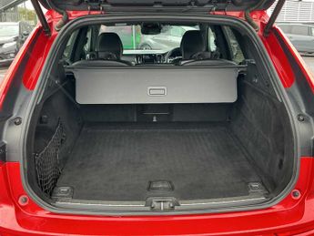 VOLVO XC60 2.0 T5 [250] R Design 5Dr Awd Geartronic