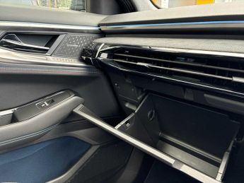RENAULT RAFALE E-Tech FHEV Iconic Esprit Alpine 5dr Auto 4C